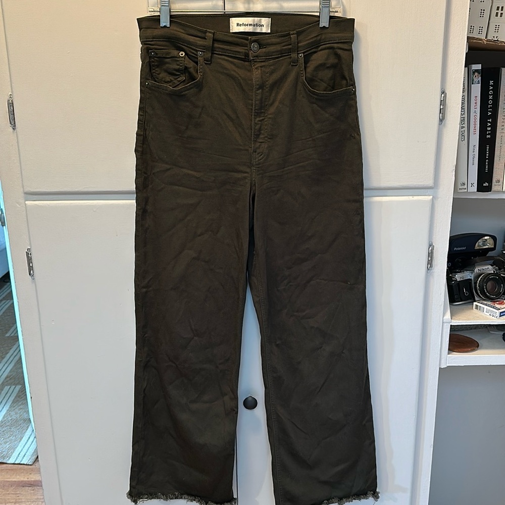 Reformation Stretch Flood jeans in Army green color